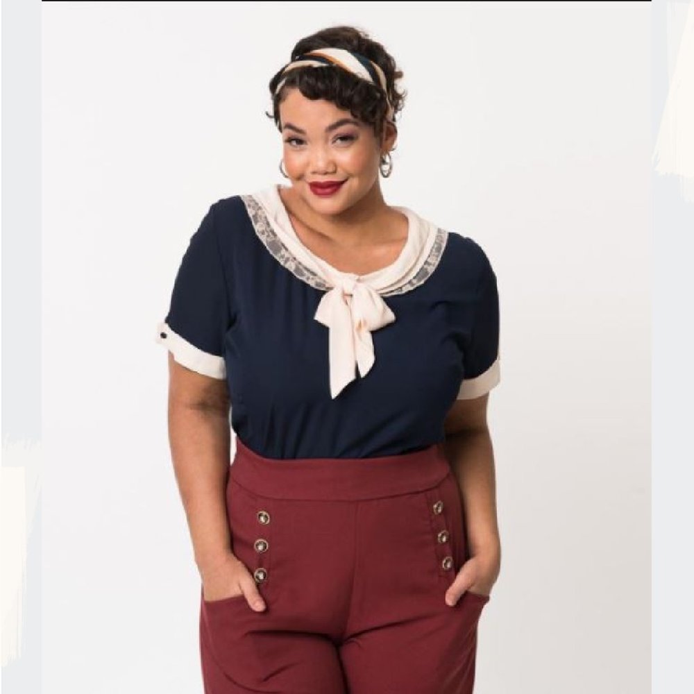 Unique Vintage navy top